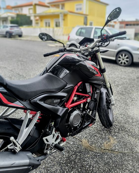 Benelli BN 251 - com top case - carta A2 (até 35 kW)