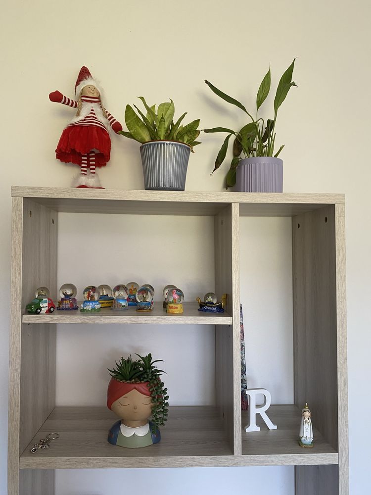 Vendo estante em madeira