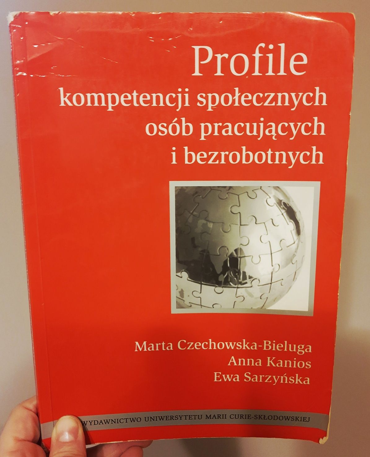 Profile kompetencji społecznych osób pracujących i bezrobotnych UMCS