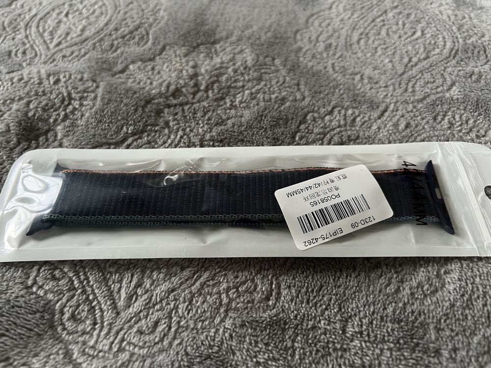 Niebieski pasek materiałowy sportowy Apple Watch 44/45 mm zobacz