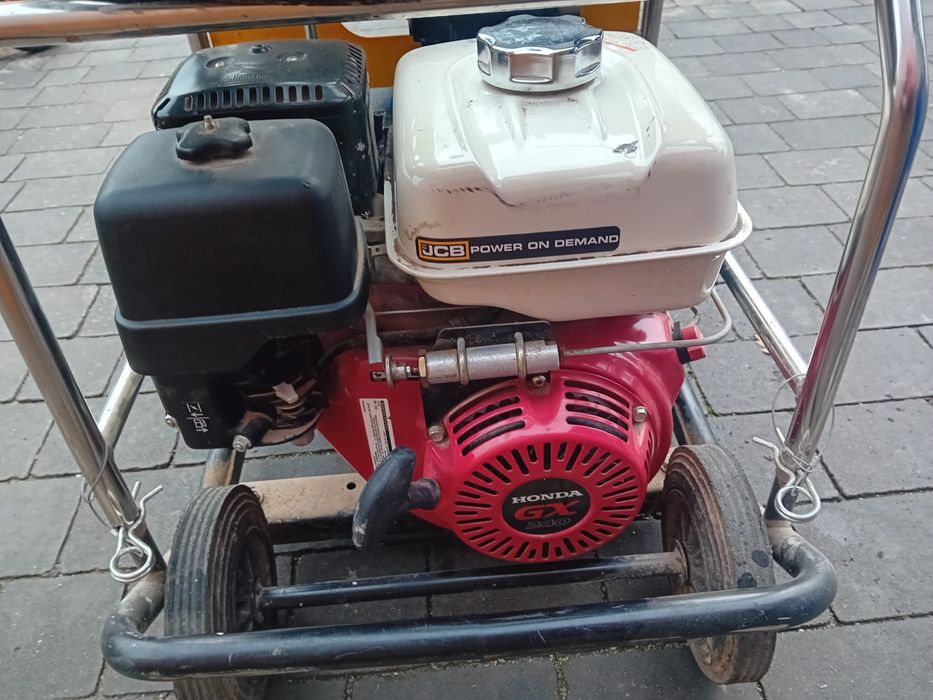 Mlot wyburzeniowy JCB 2022r