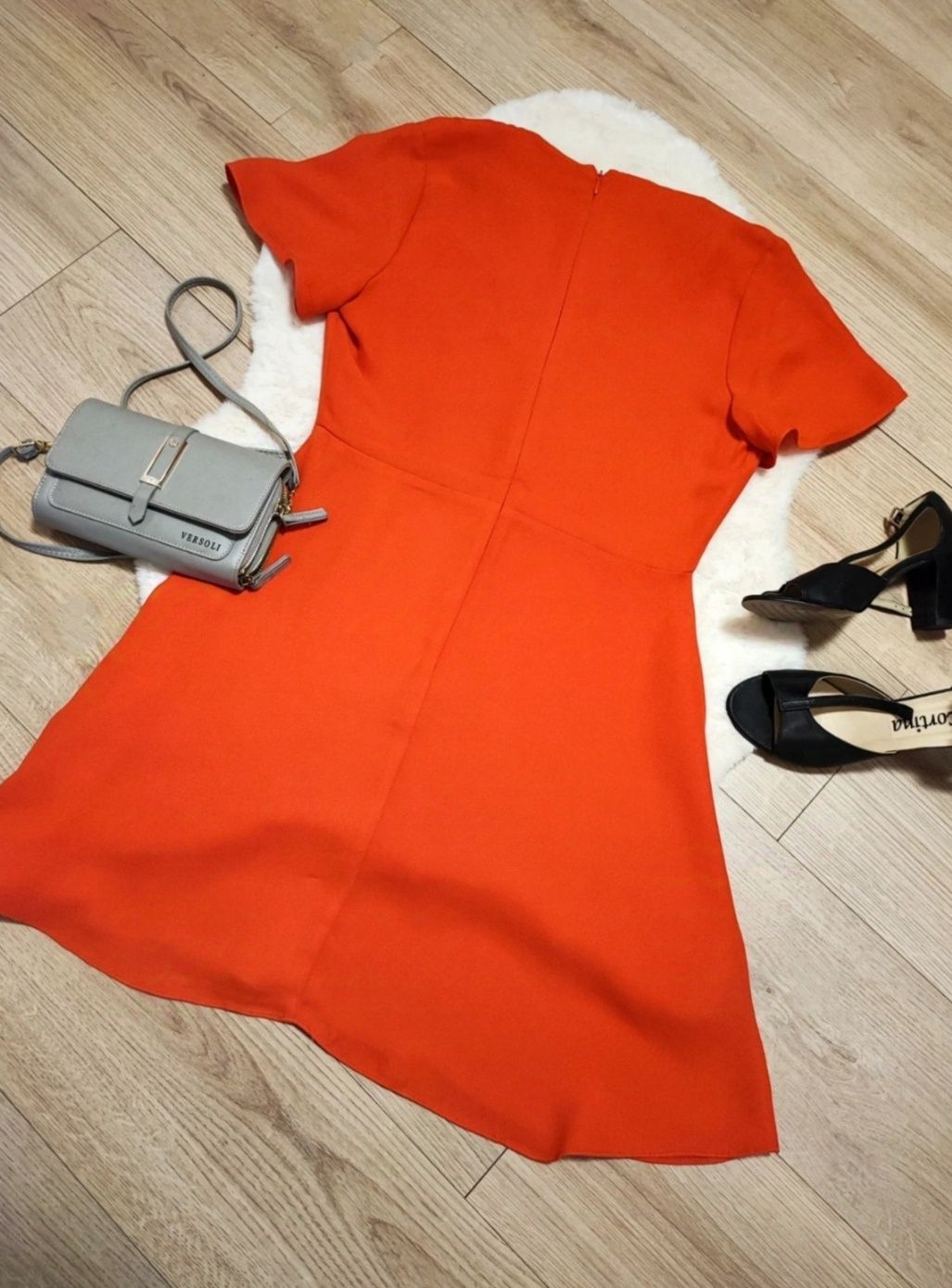 Elegancka rozkloszowana sukienka M 38 wesele chrzciny komunia old mone