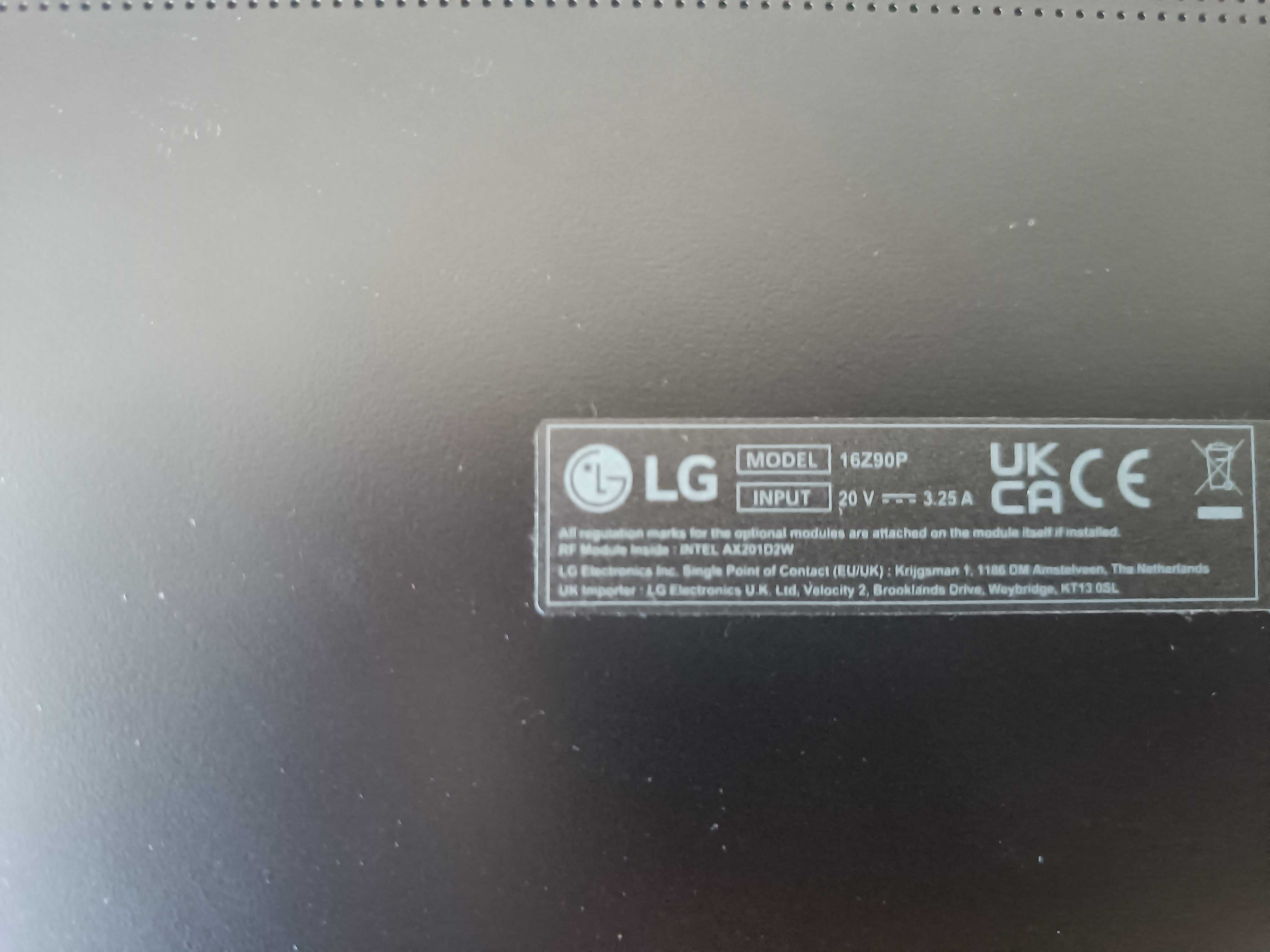 Portátil LG Gram LG16Z90P (16''- i7 1165G7 - 16GB RAM - 512GB SDD)