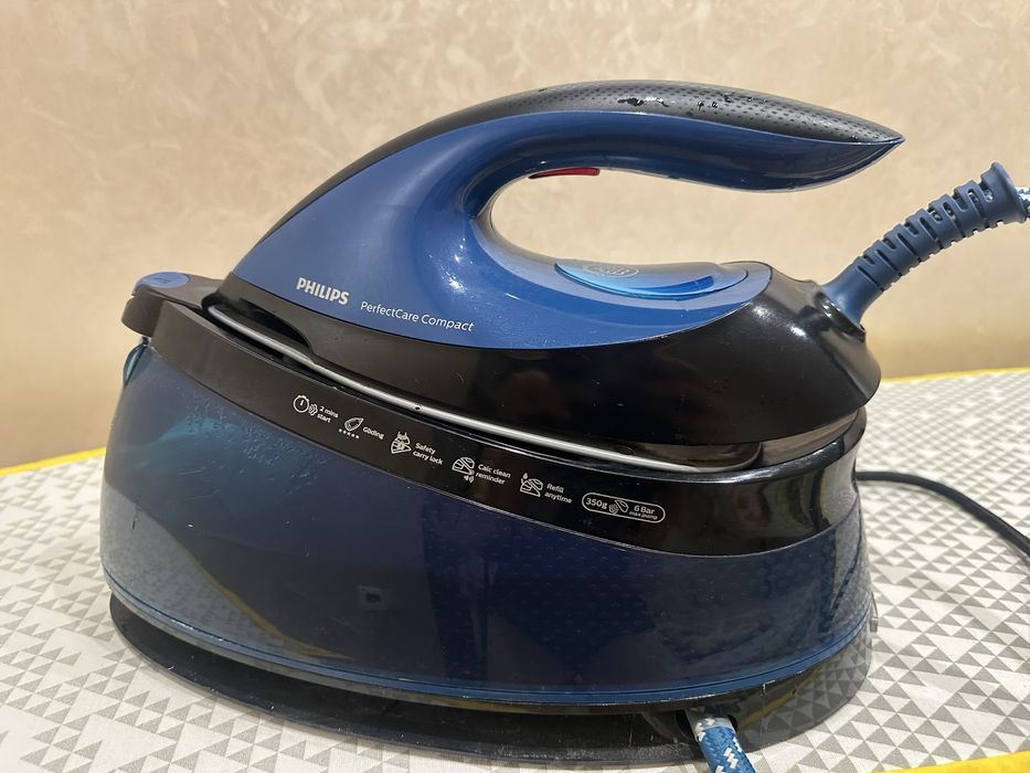 Парогенератор Philips PerfectCare Compact GC7844/20