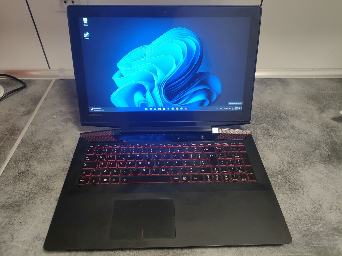 Laptop gamingowy Lenovo Y-700