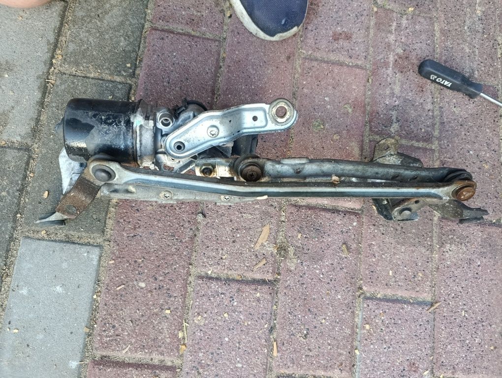 Wycieraczki maska lampa zderzak klapa lusterko nissan note e11