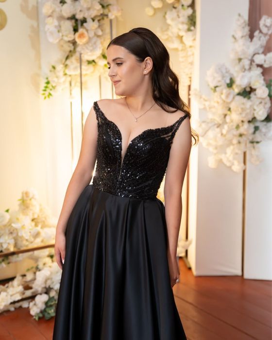 Вечірня сукня на випускний або на будь яке свято
