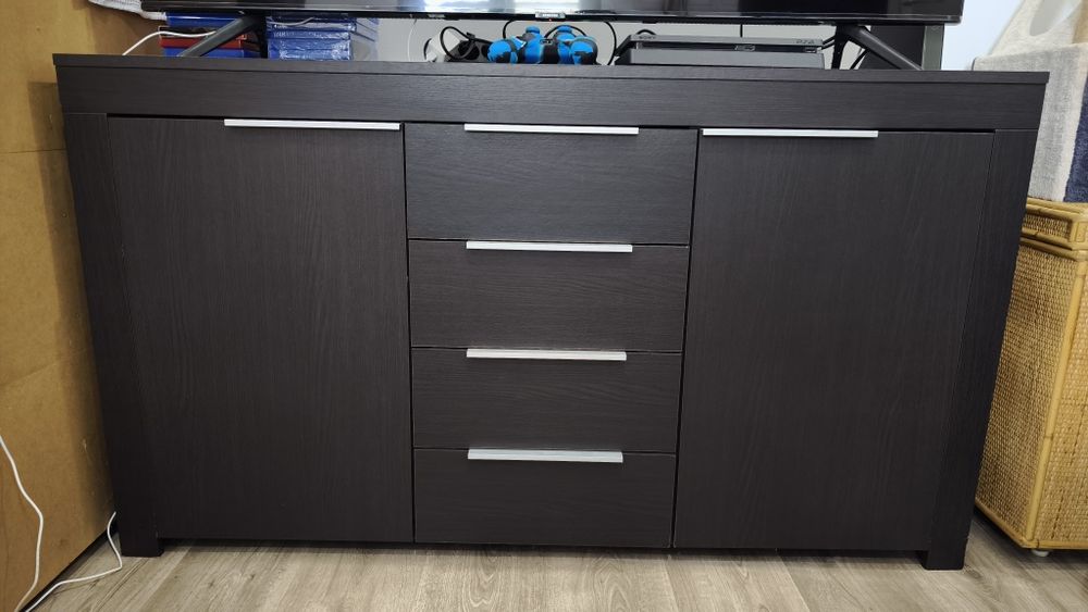 Conjunto mobília sala - Mesa 6 cadeiras dois aparadores móveis usados