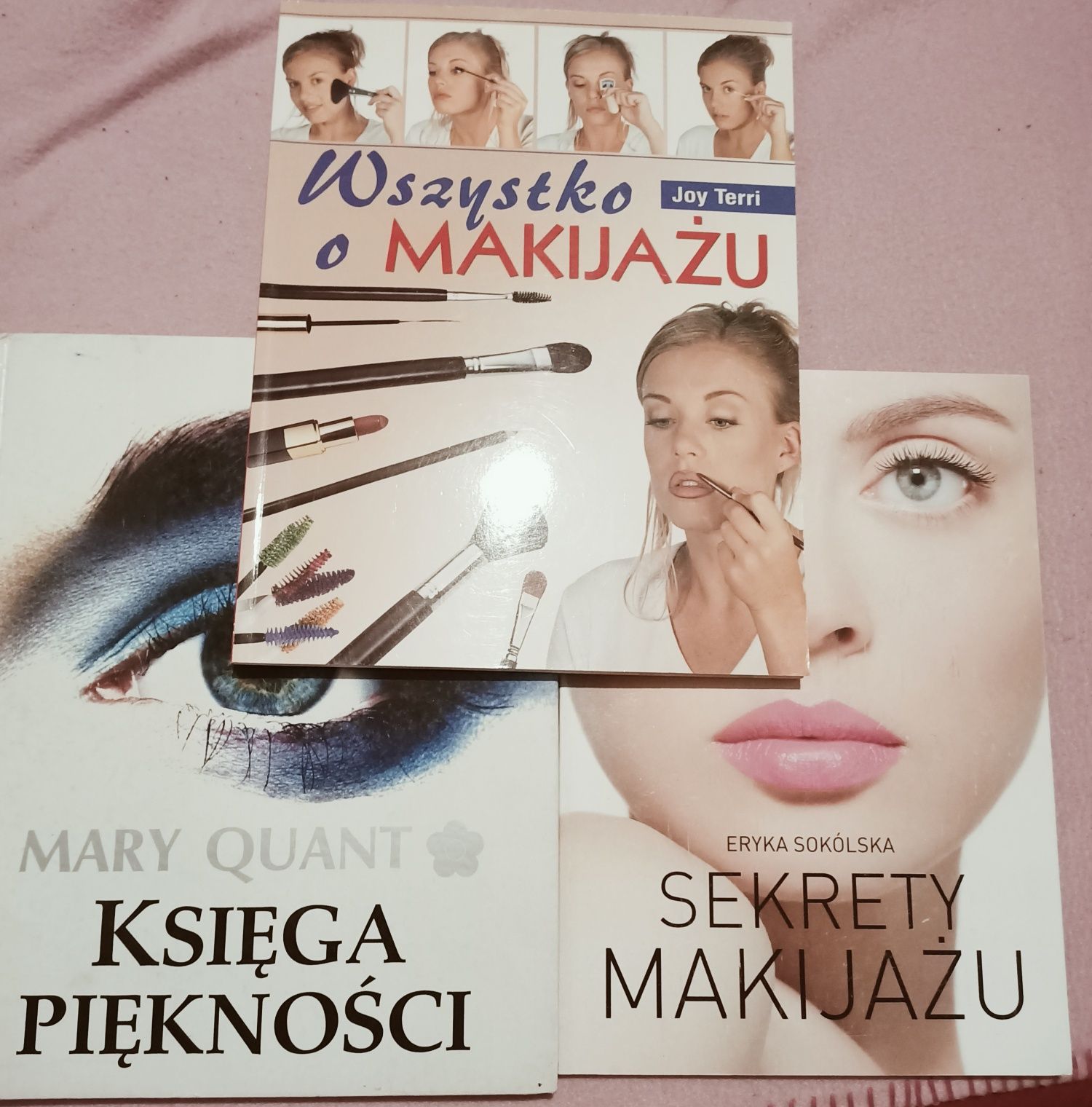 Zestaw 3 książek Sekrety makijażu księga piękności
