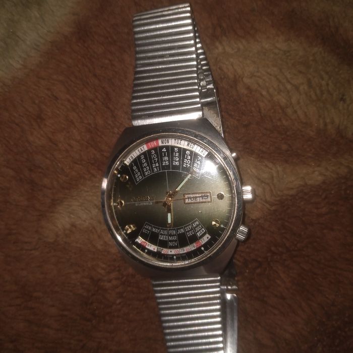 Часы Orient Японские,вечный календарь