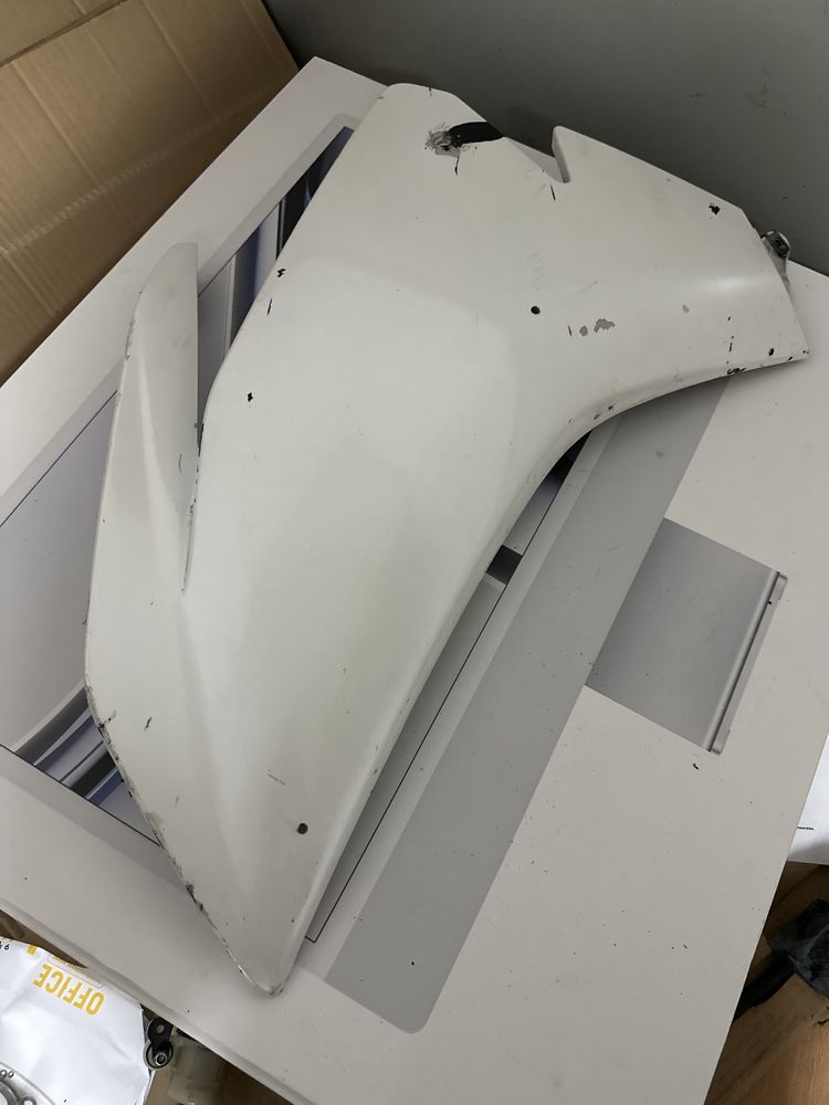 Aprilia RSV Bok osłona Lewa czaszy Wypełnienie RSV4 RSV 1000 r2016