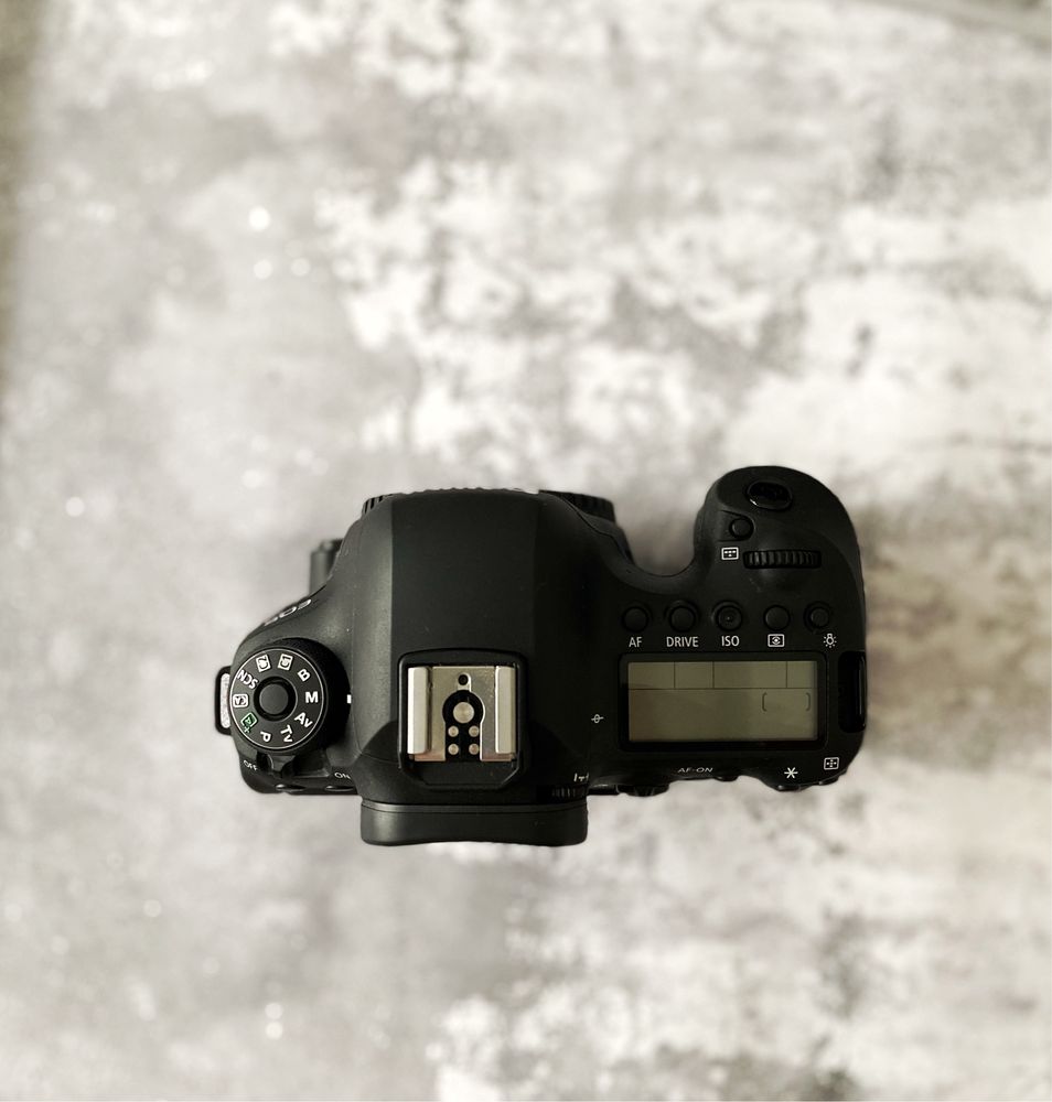 Canon 6d mark ii niski przebieg z ubezpieczeniem