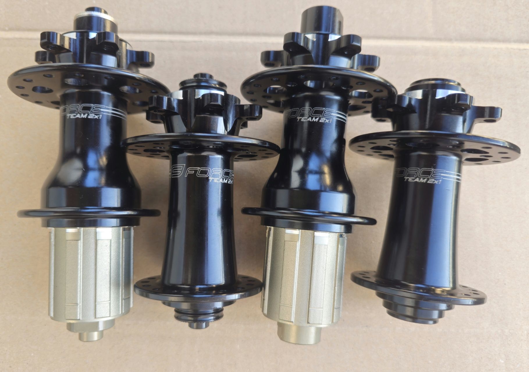 Piasty Force brand Novatec D791/D792 32H 6śrub Wybierz  osie
.
