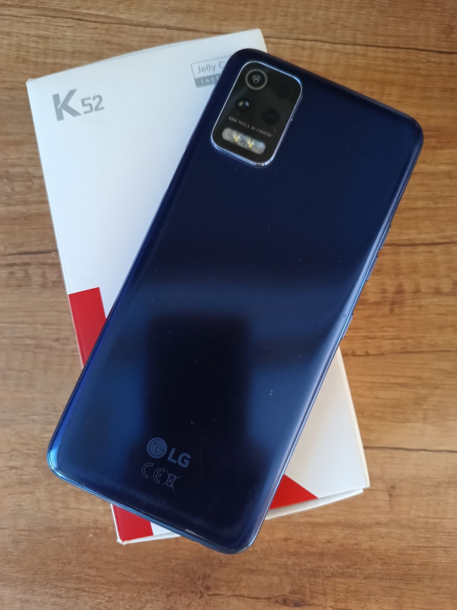 Sprzedam smartfon LG k52