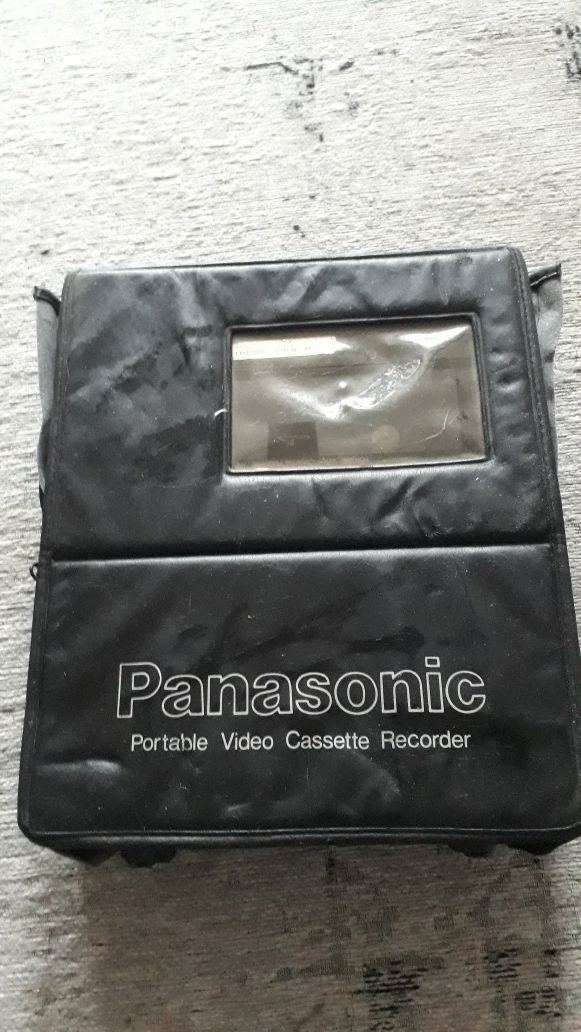 Kolekcjonerski Mini Magnetovid Panasonic  VHS / NV- 180 EG Lata  70 te