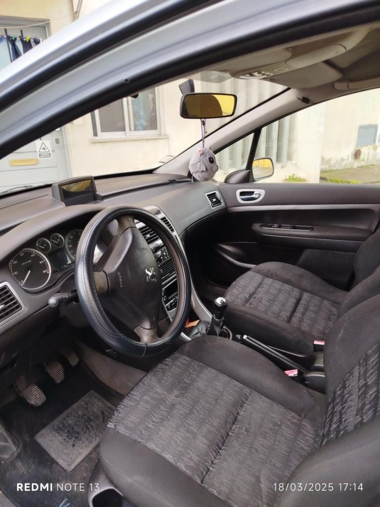 Carrinha Peugeot em bom estado