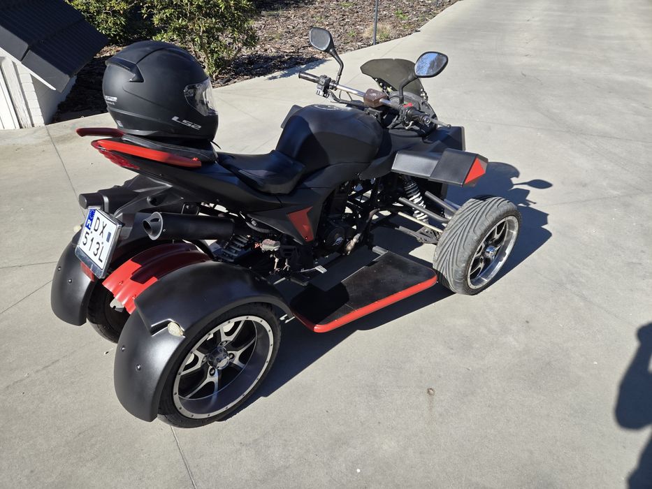 Quad szosowy 250 cc JAK NOWY bardzo mały przebieg . Kategoria B