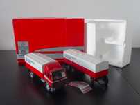 1:43 NZG Mercedes SK 1735 Camião c/Reboque "Truck Of The Year '90"