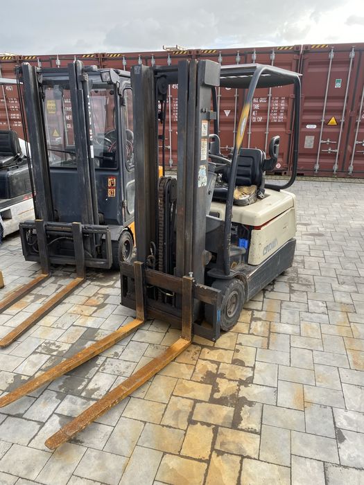 Wózek widłowy elektryczny Crown SC3016 Triplex Wolny skok 1999r.