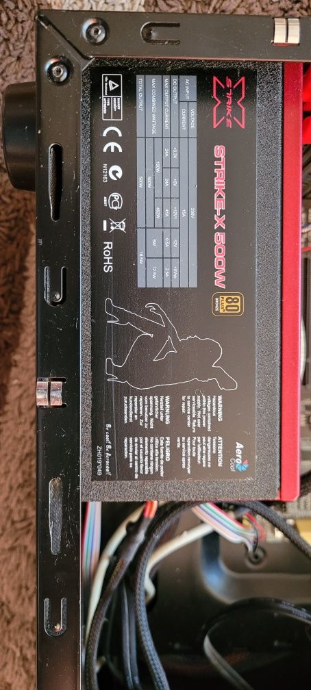 Komputer Stacjonarny Intel i5, 8GB RAM, SSD 256GB + Monitor 24 LG IPS