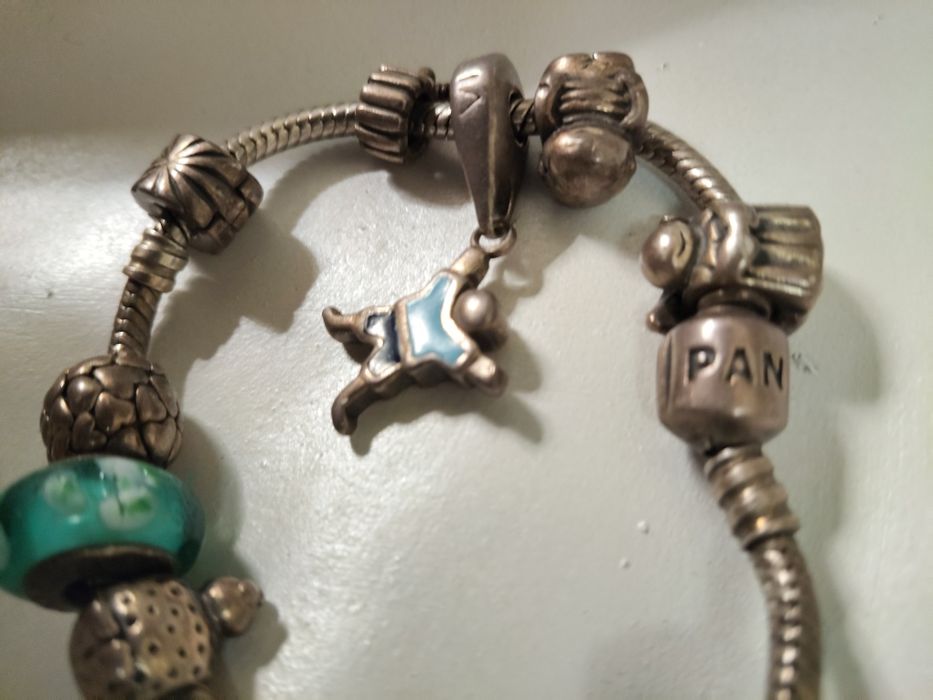 Pandora genuína com 12 peças