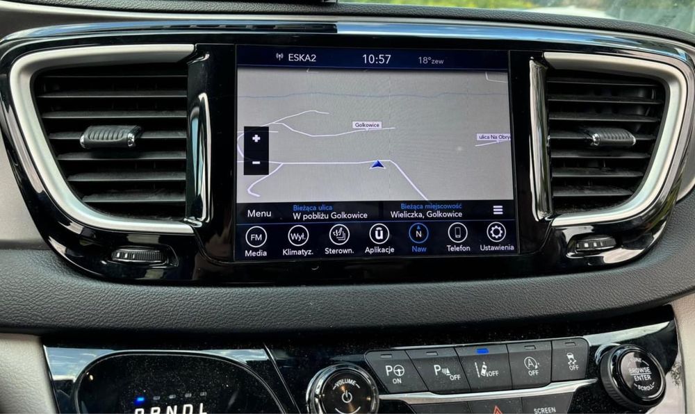 Radio Panasonic Chrysler Pacifica po konwersji mapy polski lektor