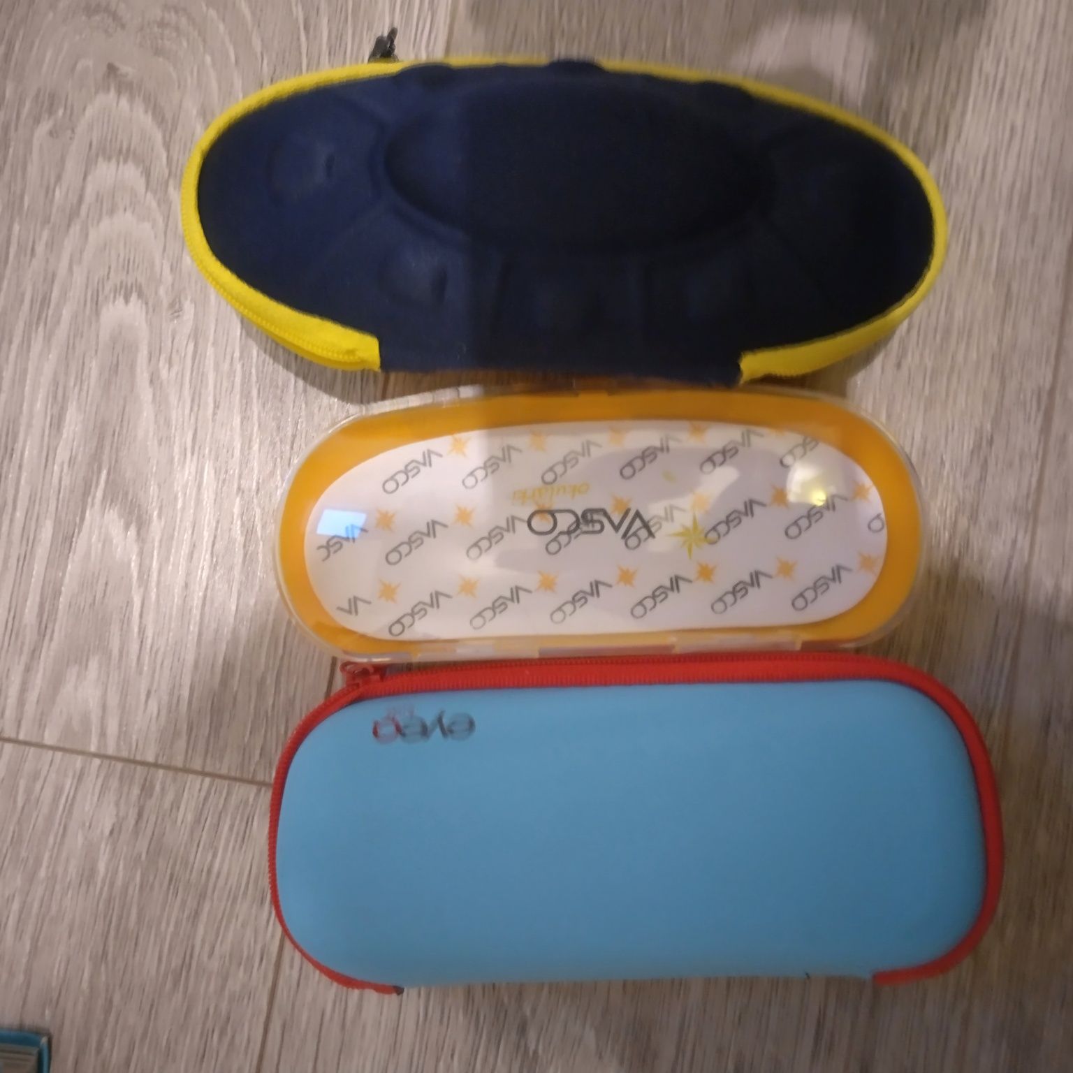 dziecięce etui na okulary