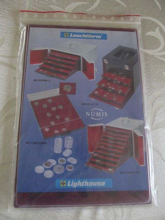 Paleta na 40 szt. monet 2 zł firmy Leuchtturm.