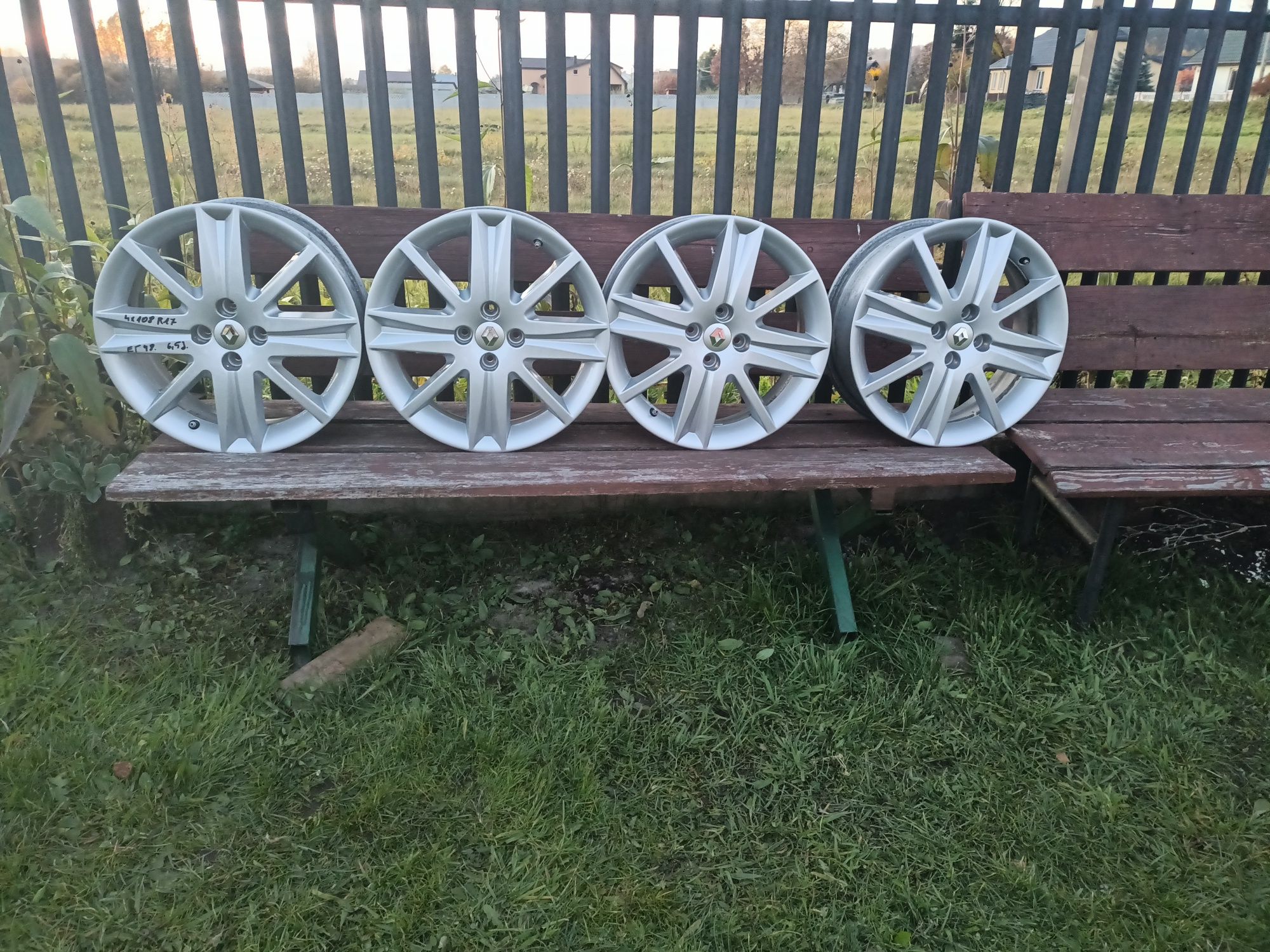 Felgi 4x100 R17 Renault
