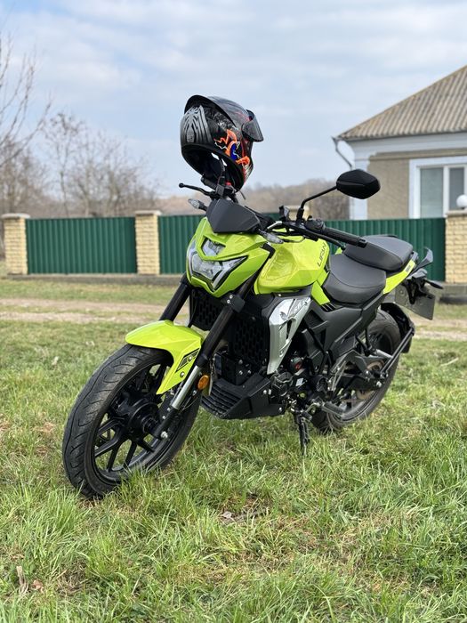 Продам мотоцикл Lifan SR220