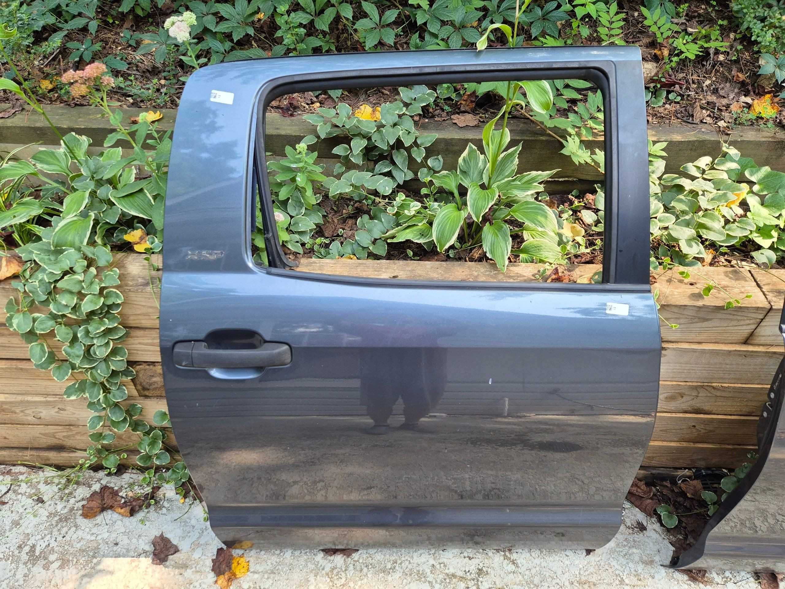Toyota Tundra Crew Max 2007 - 2013 Tylne prawe drzwi