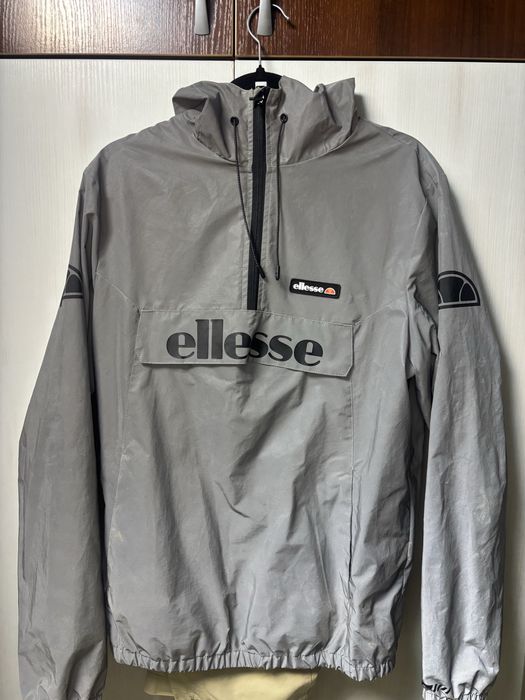 Вітровка ellesse нова, вітровка сіра світловідбиваюча