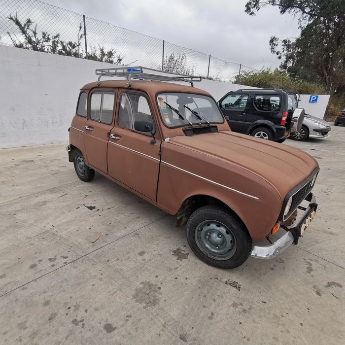 Renault 4L 1982 em bom estado