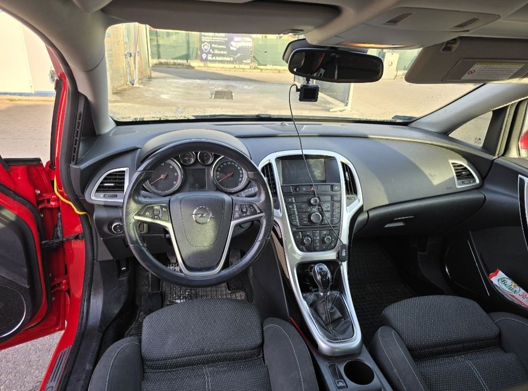 Opel Astra J OPC/COSMO 1.7cdti 125km