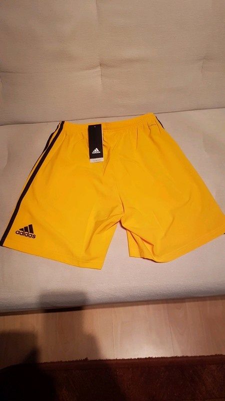 Spodenki sportowe Adidas