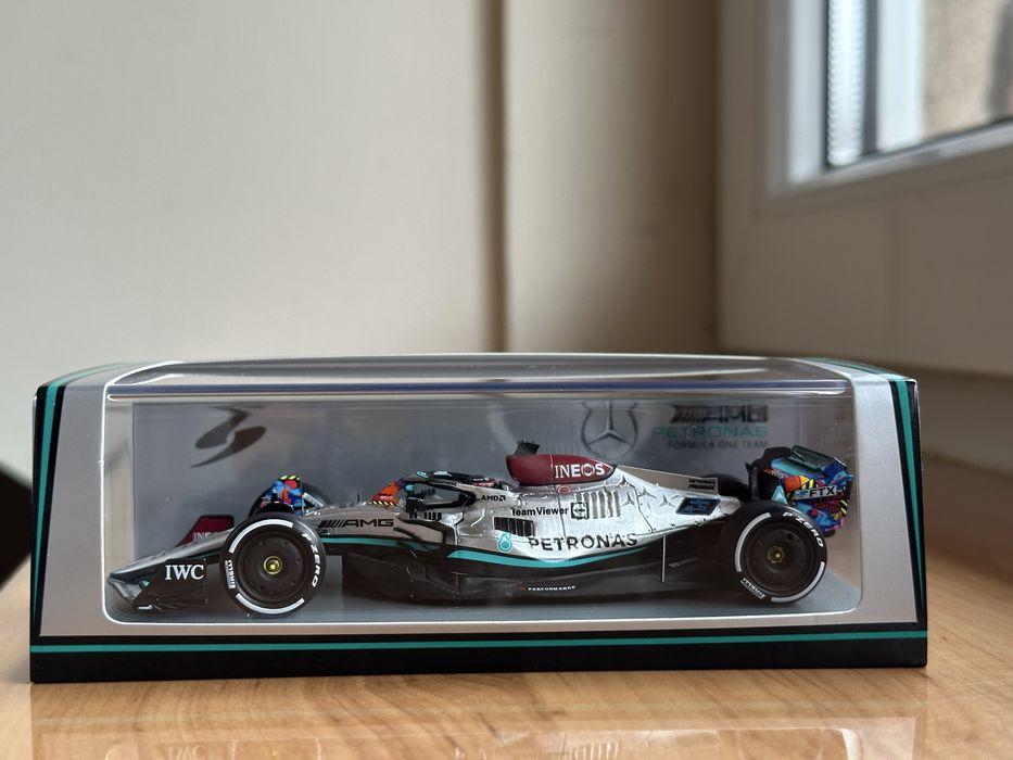 1:43 F1 Mercedes AMG Petronas W13 George Russell 2022 Spark