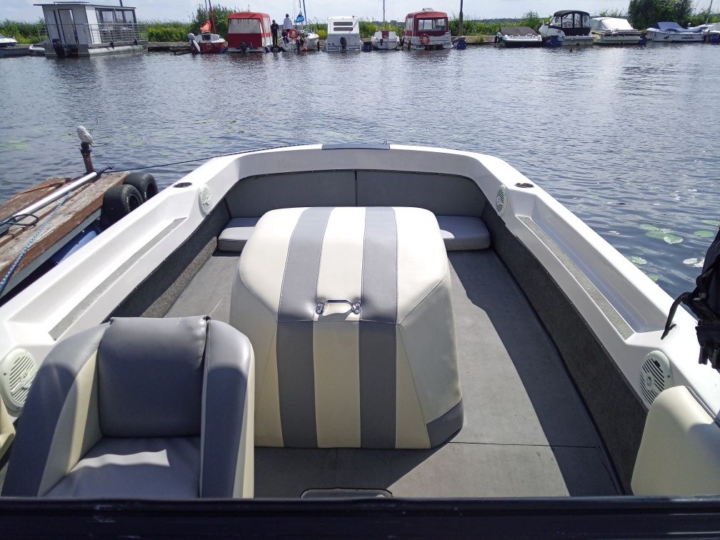 Nautique 196 5.8 V8 Correct Craft łódź motorowa wakeboard motorówka