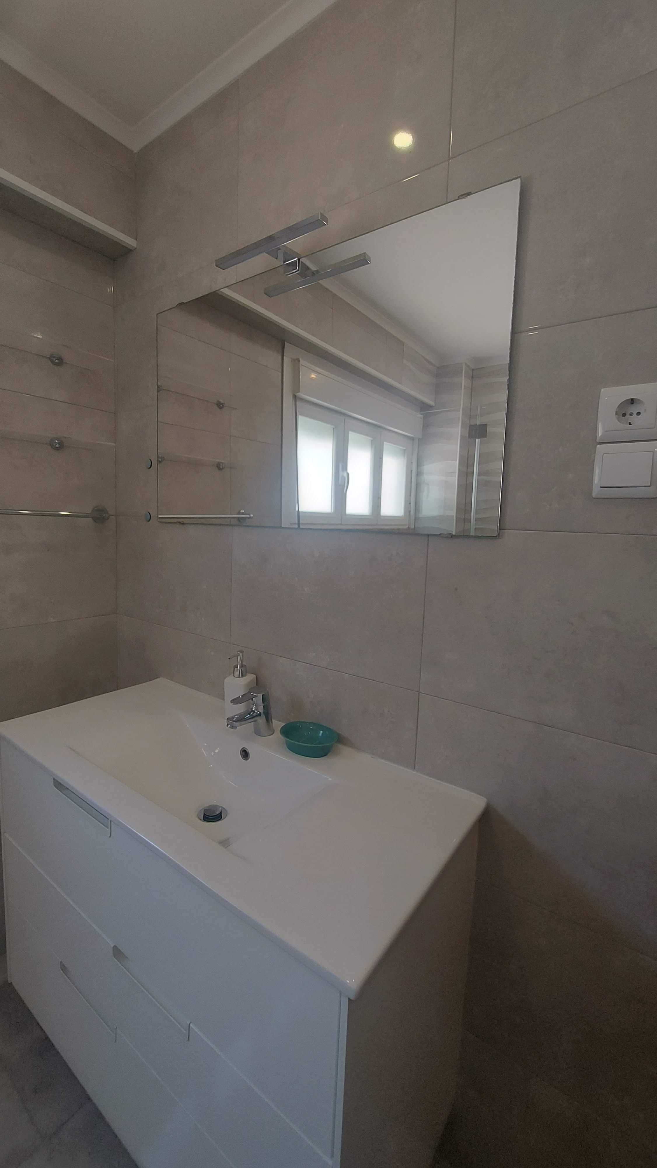 Apartamento T1 na Cova da Piedade com Excelente Localização.