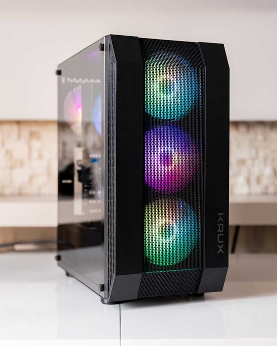 Komputer gamingowy, Ryzen 7 5700X, Sapphire RX 6800.