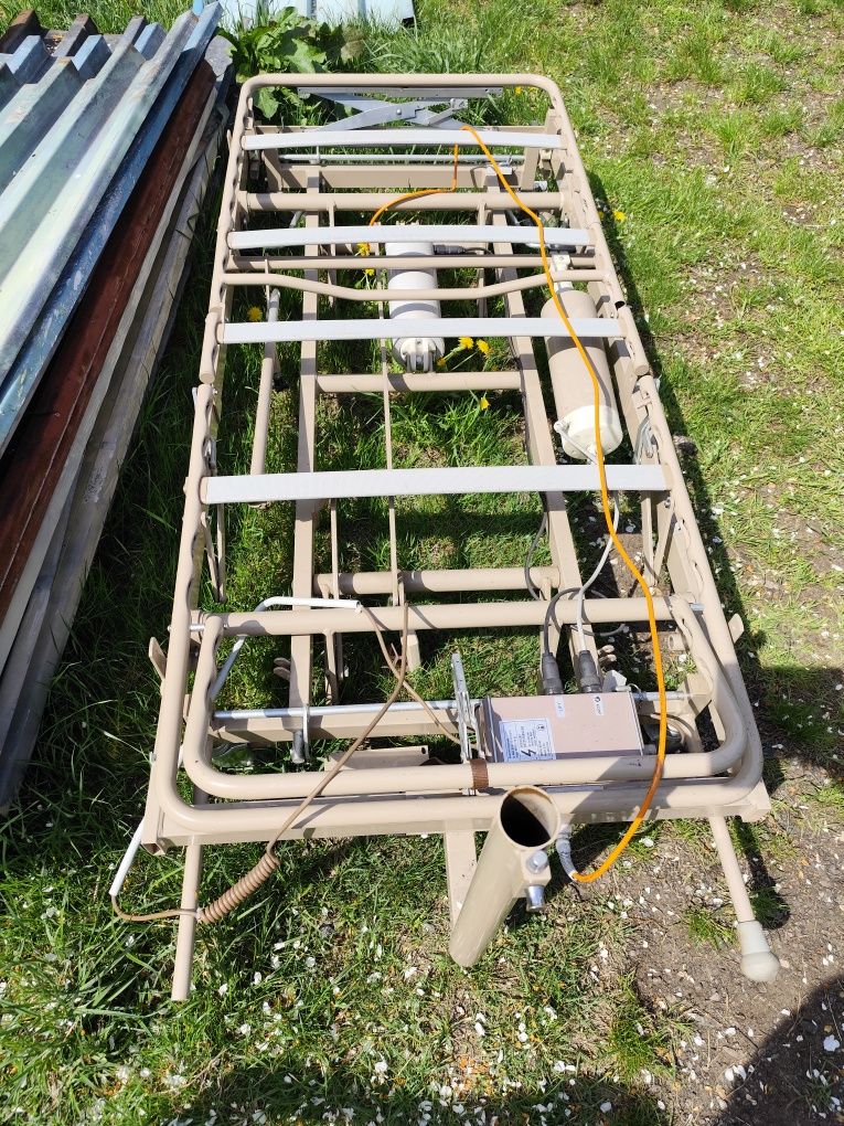 Łóżko rehabilitacyjne elektryczne