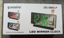 Zegar budzik elektroniczny LED projektor kolor zielony