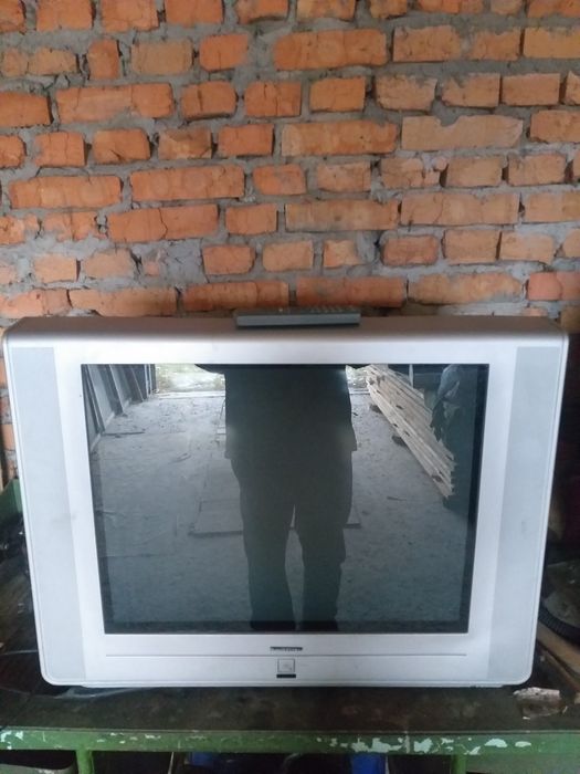 телевізор бу зображенняий стан