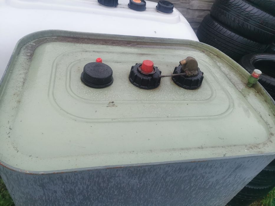 Zbiornik  1000l lub 750l na olej opałowy napedowy