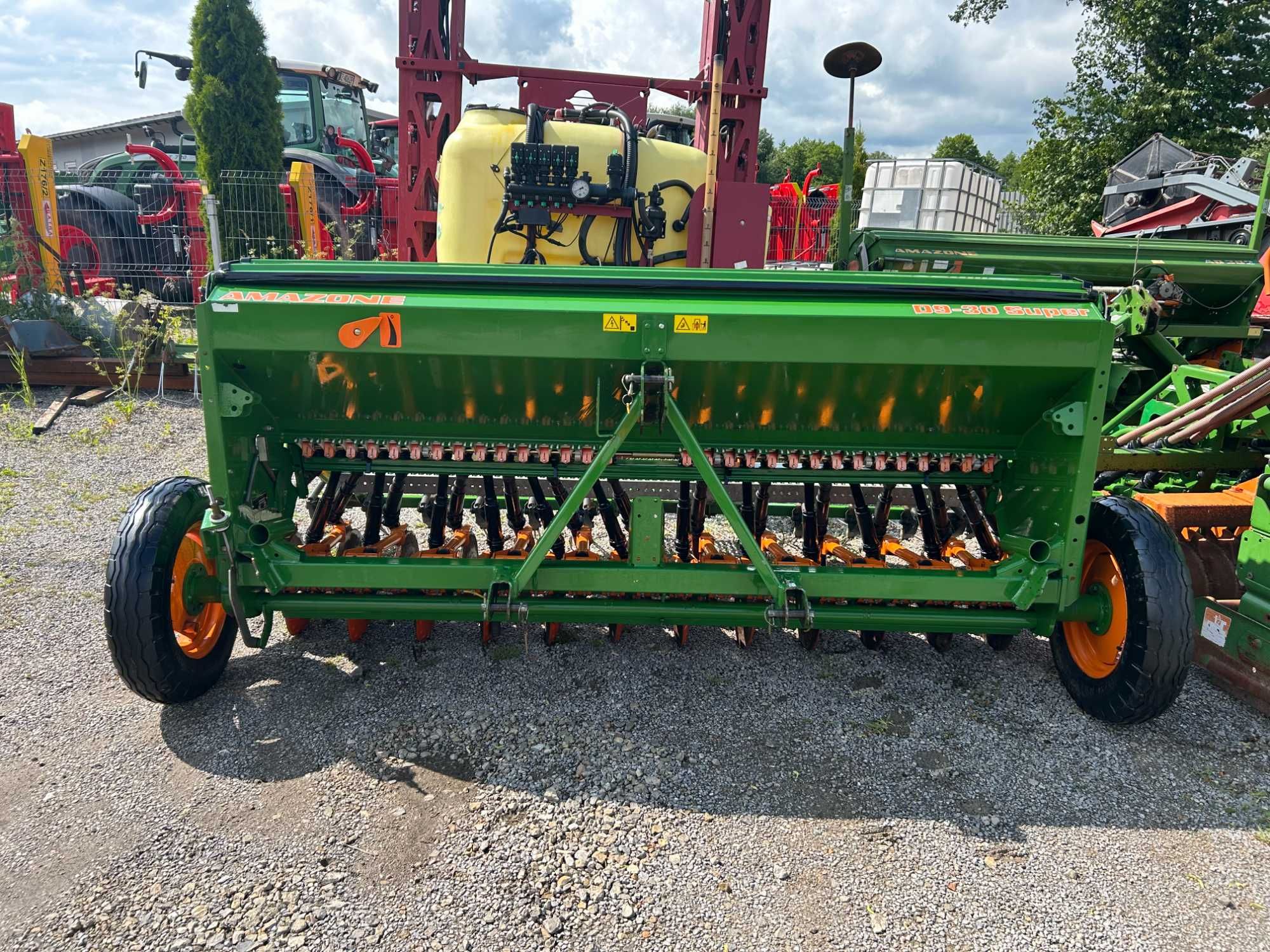 Amazone D8 D9 Specjal Super Talerzowy Rajkowy Ścieżki przedwschody