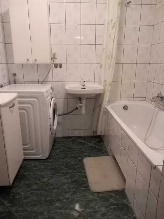 Pokój jednoosobowy od stycznia/Single room for a female from January
