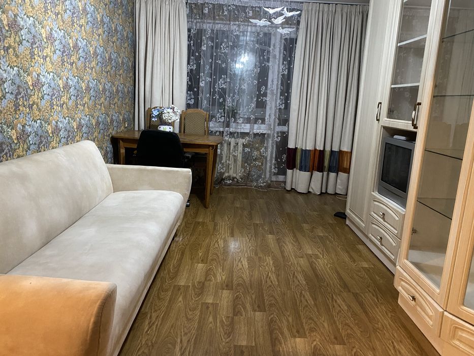 Здам 1к Квартиру вул.Космонавтів 52 Можливо на Короткий Термін Оренди