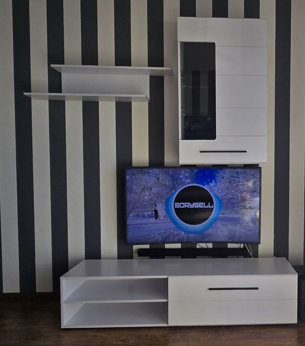 Meblościanka biała mat