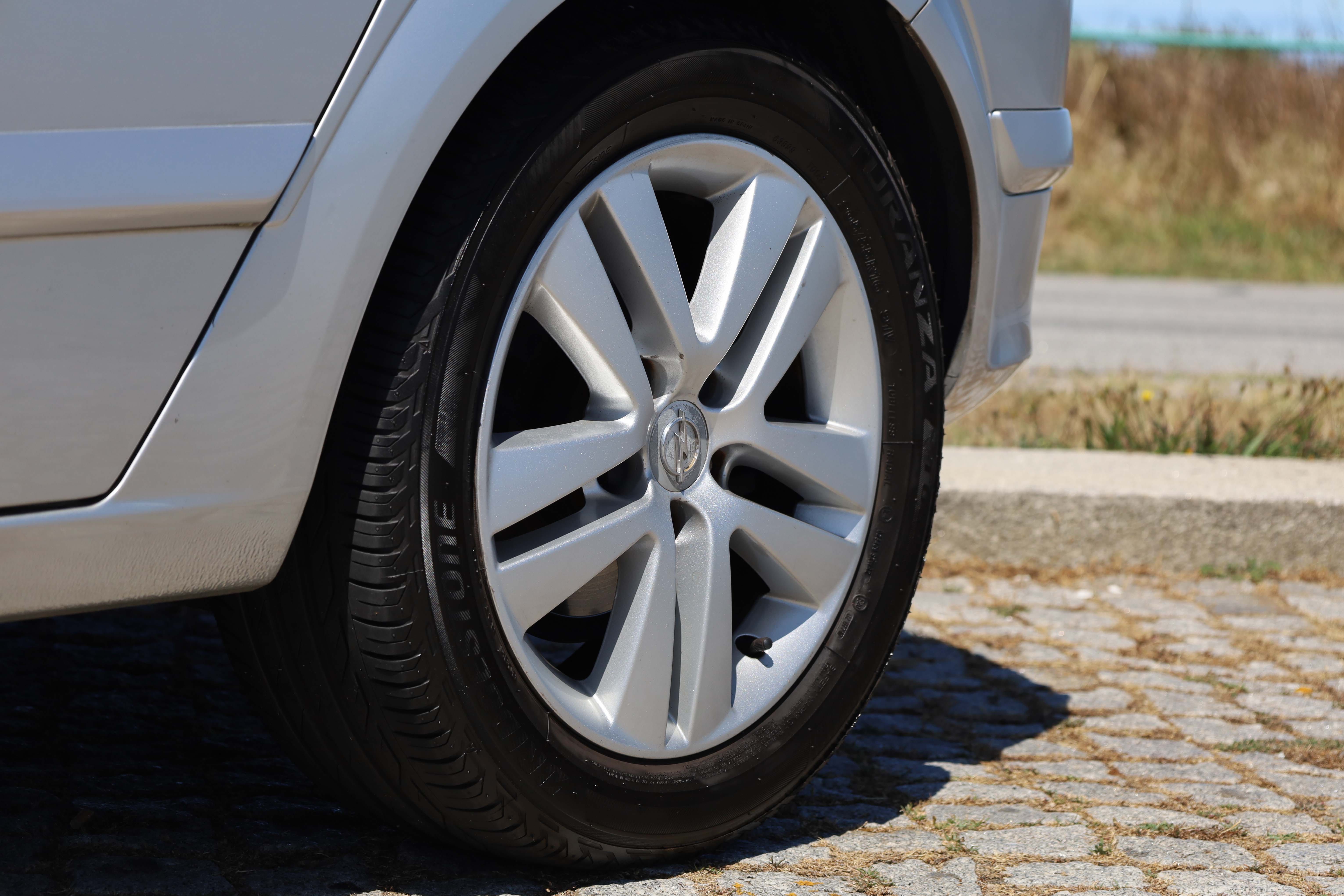 Opel astra 1.3 cdti - Desde 60€ /mês
