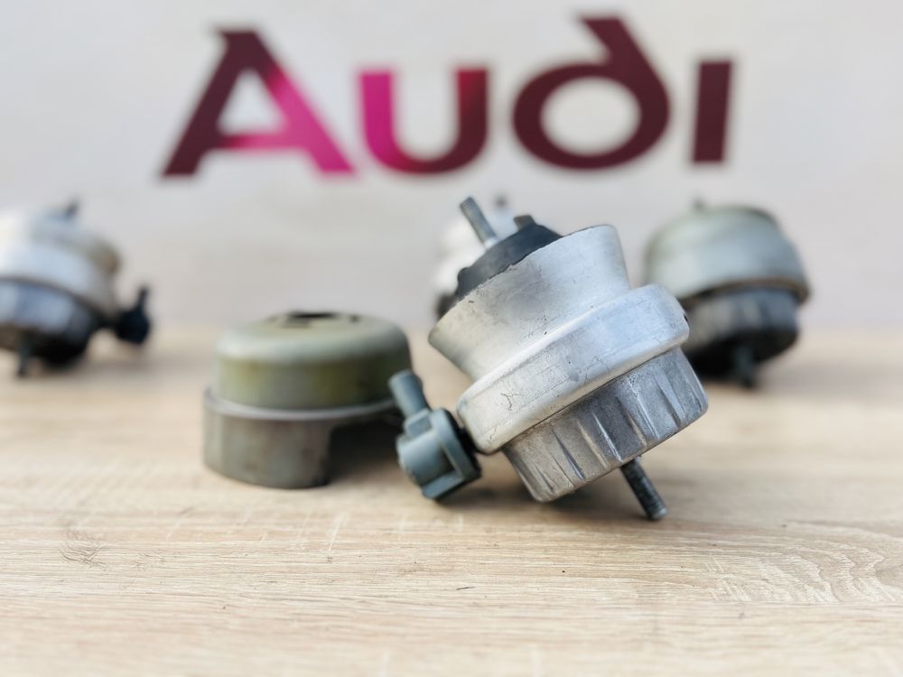 Подушка двигуна Подушка Мотора Audi a6 c6 розборка 2.0,2.4,2.7,3.0,3.2
