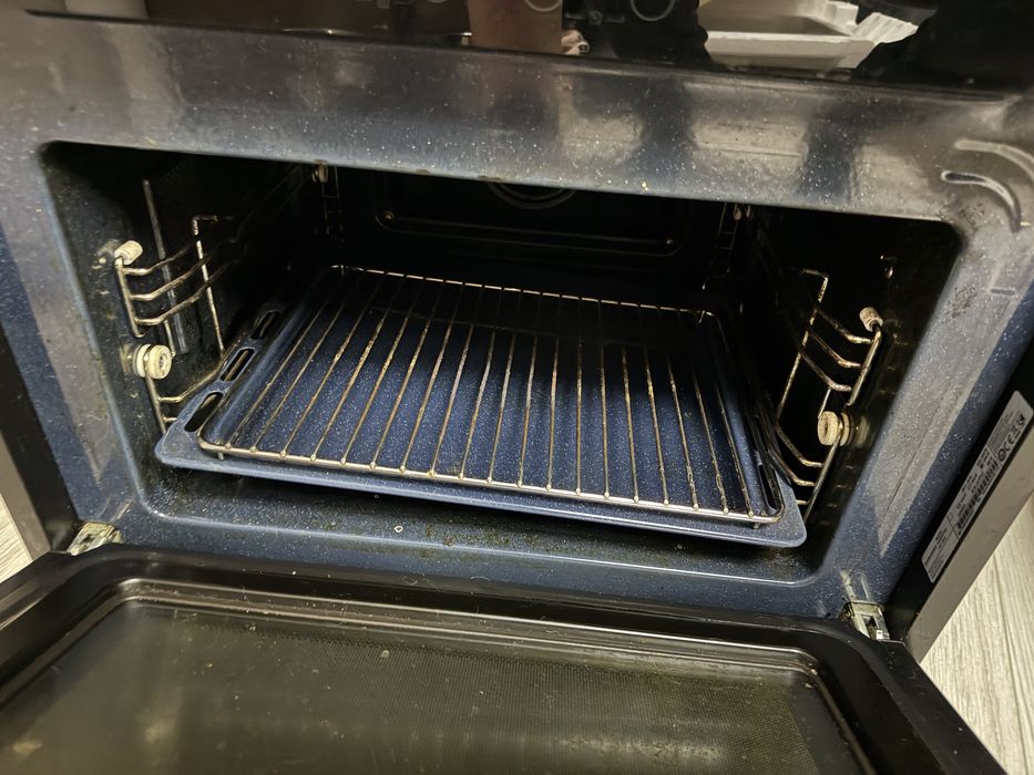 Встраиваемая электрическая духовка Samsung NQ50H5537KB/WT